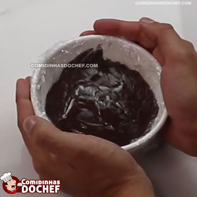 Mousse de Chocolate com Nescau - Passo 3
