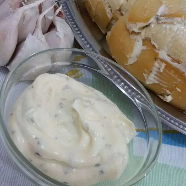 Pasta de Alho com Maionese