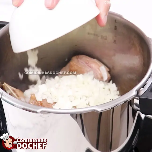 Receita de Costela com Mandioca - Passo 2