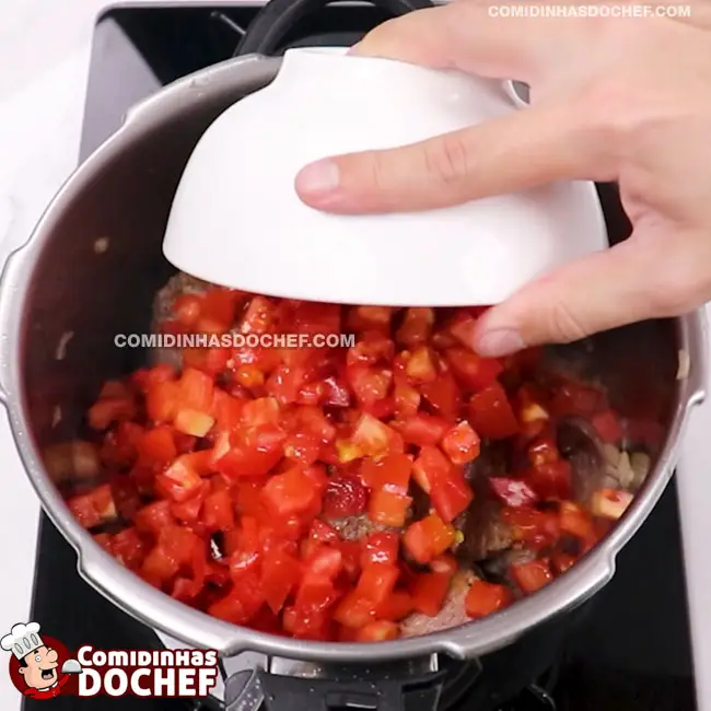 Receita de Costela com Mandioca - Passo 3