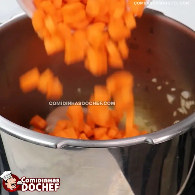 Sopa de Macaxeira com Carne - Passo 3