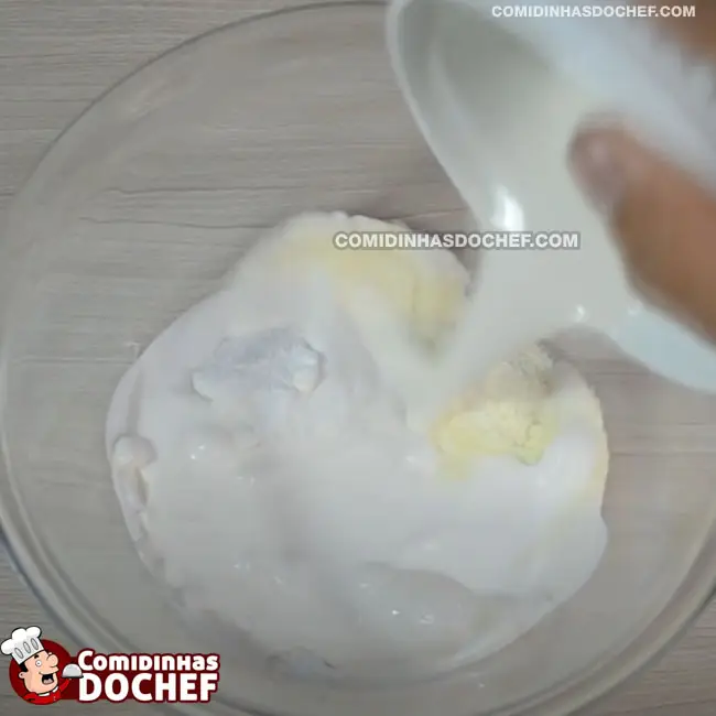 Cobertura de Leite Ninho Para Bolo - Passo 2