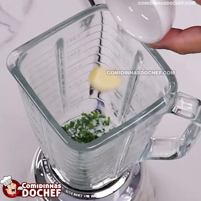 Molho para Salada Verde - Passo 1