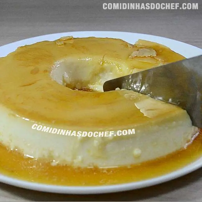 Pudim de Iogurte Natural com Dois Ingredientes