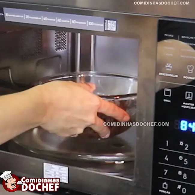Mousse de Chocolate com Leite Condensado - Passo 3