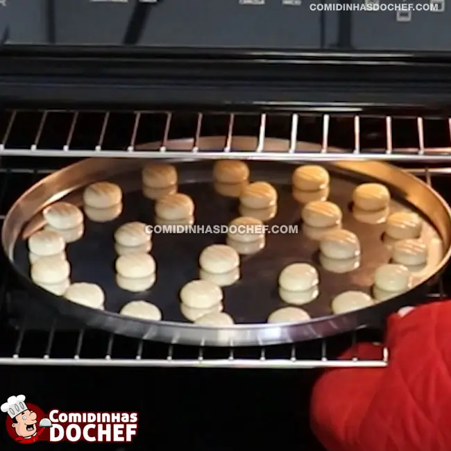 Biscoito de Maizena com Leite Condensado - Passo 7