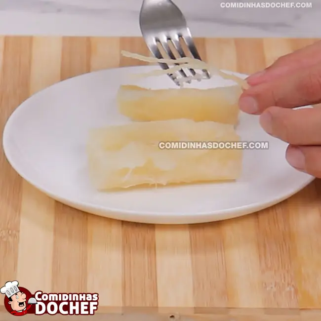 Coxinha com Massa de Mandioca - Passo 4