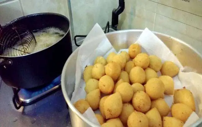 Massa de Batata para Salgado - Passo 15