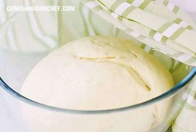 Massa de Pizza Pan - Passo 11