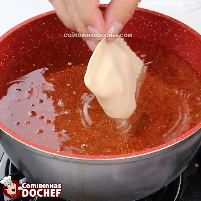 Pastel de Feira Crocante - Passo 8