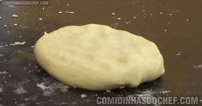 Massa Simples para Torta - Passo 2