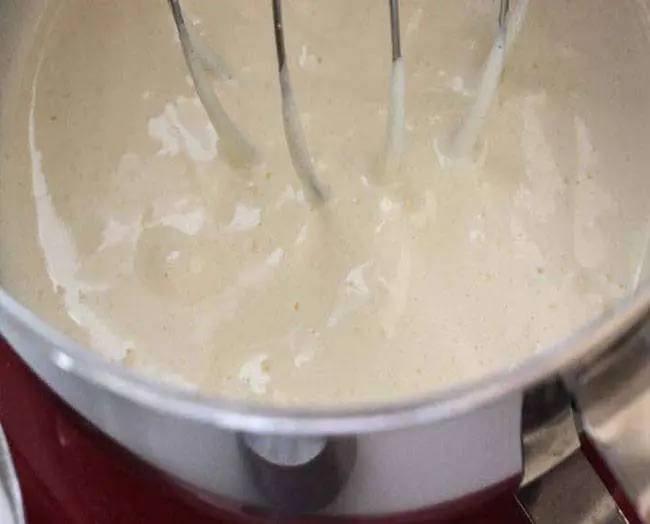 Massa de Pão de Ló de Chocolate - Passo 3