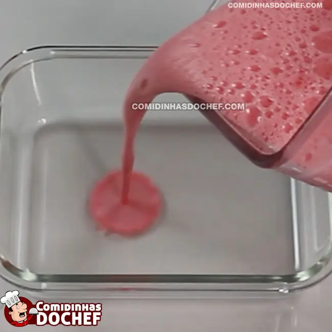 Mousse de Morango com Gelatina - Passo 4