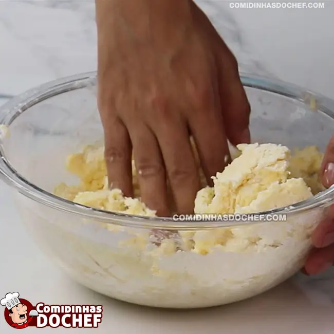 Pão de Queijo com Polvilho Azedo - Passo 2