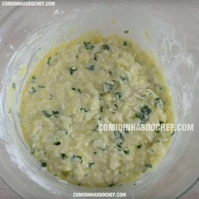 Bolinho de Sobra de Arroz - Passo 2