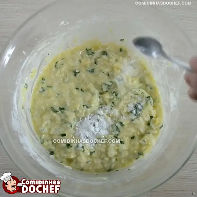 Bolinho de Sobra de Arroz - Passo 3