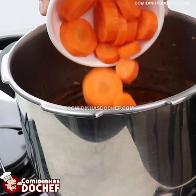 Carne de Panela com Legumes - Passo 8