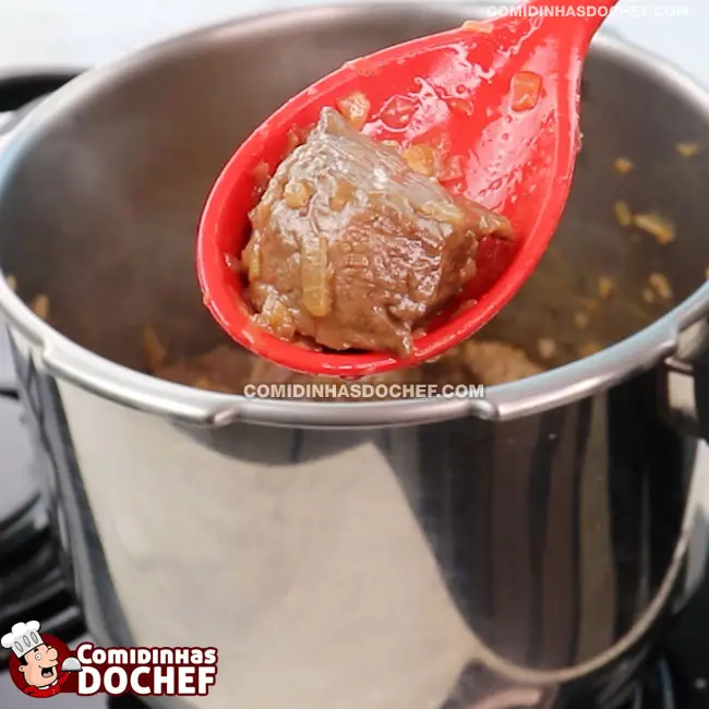 Carne de Panela com Legumes - Passo 2