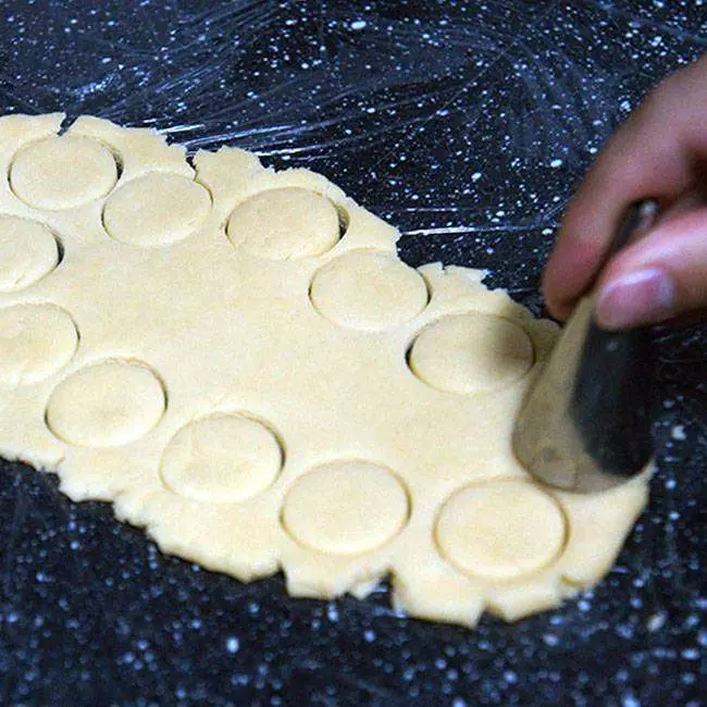 Biscoito Casadinho com Goiabada - Passo 9