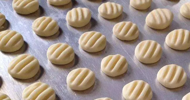 Biscoito de Maizena Fácil e Rápido - Passo 4