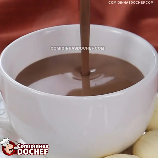 Chocolate Quente com Creme de Leite - Passo 5