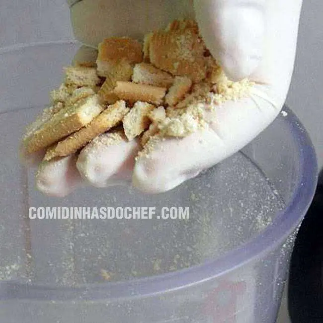 Massa de Torta Doce com Bolacha - Passo 2