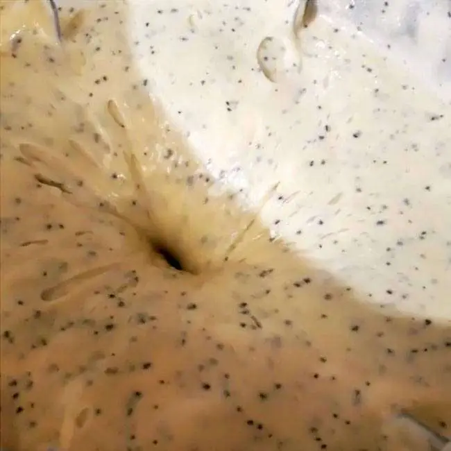 Mousse de Maracujá com a Fruta - Passo 3