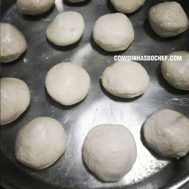Pão de Queijo com Mussarela - Passo 12
