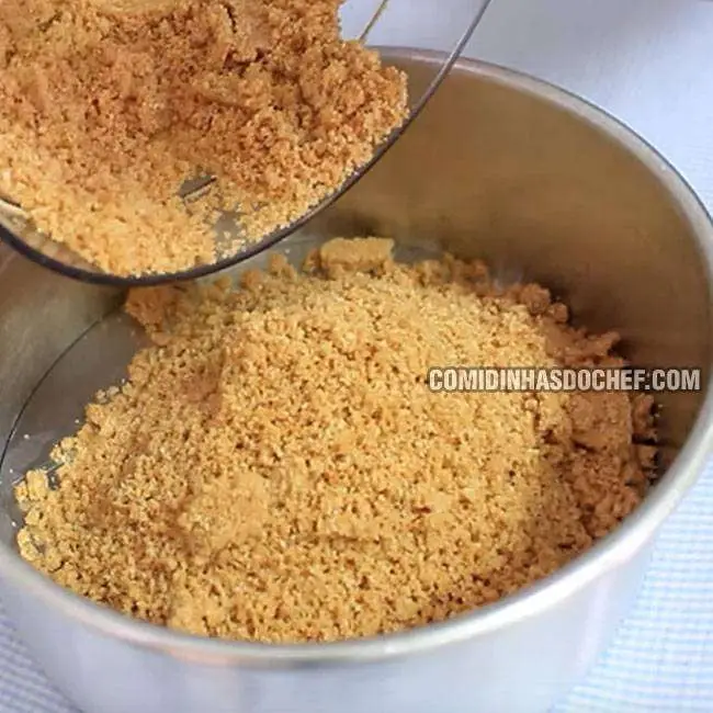 Torta de Limão com Massa de Biscoito - Passo 4