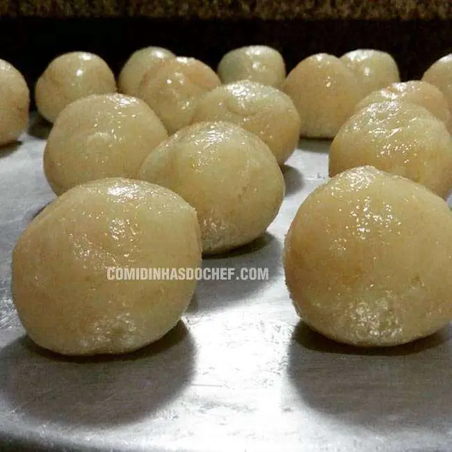 Bala de Coco Caramelizada - Passo 5