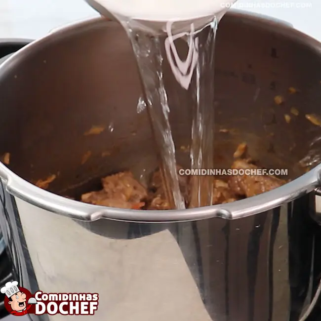 Carne de Panela com Batata e Cenoura - Passo 5