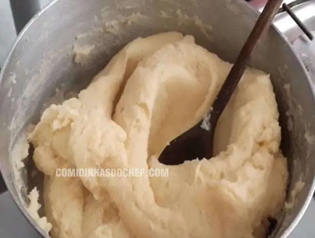 Coxinha com Farinha de Trigo - Passo 4