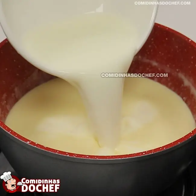 Molho Branco com Creme de Leite - Passo 4