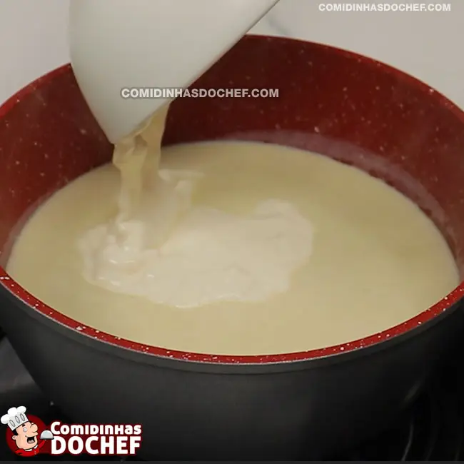 Molho Branco com Creme de Leite - Passo 7
