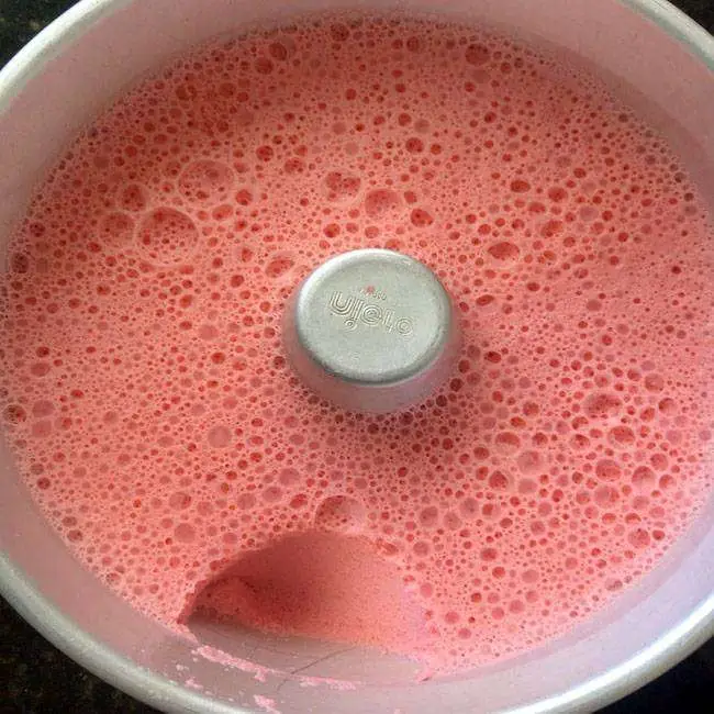 Mousse de Morango com Leite Condensado