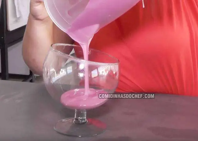 Mousse de Uva com Suco Tang - Passo 4