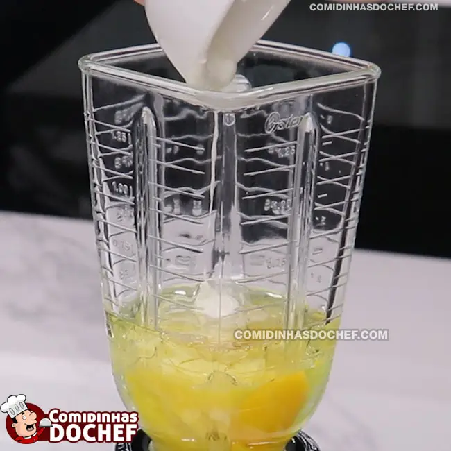 Bolo de Iogurte de Liquidificador - Passo 1