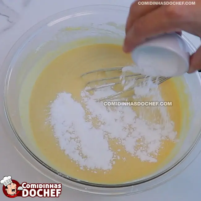 Bolinho de Chuva com Banana - Passo 4
