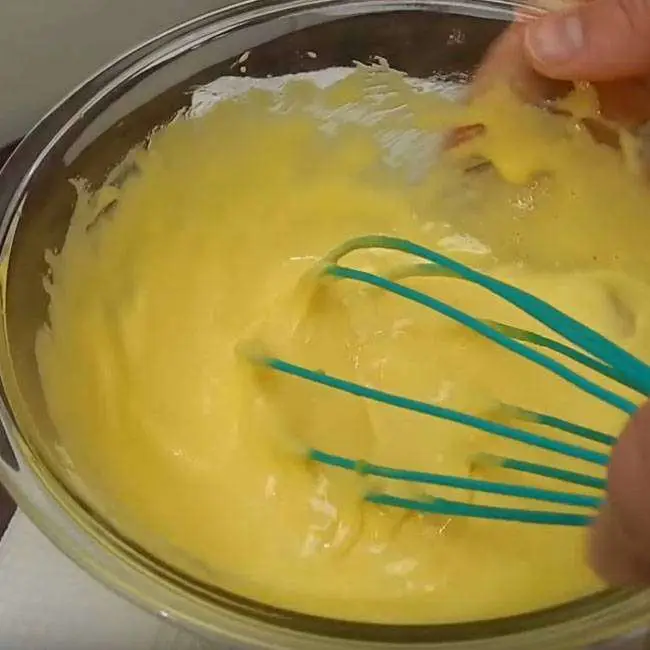 Creme de Confeiteiro para Bolo - Passo 3
