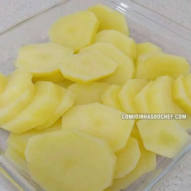 Batata Gratinada no Forno - Passo 1