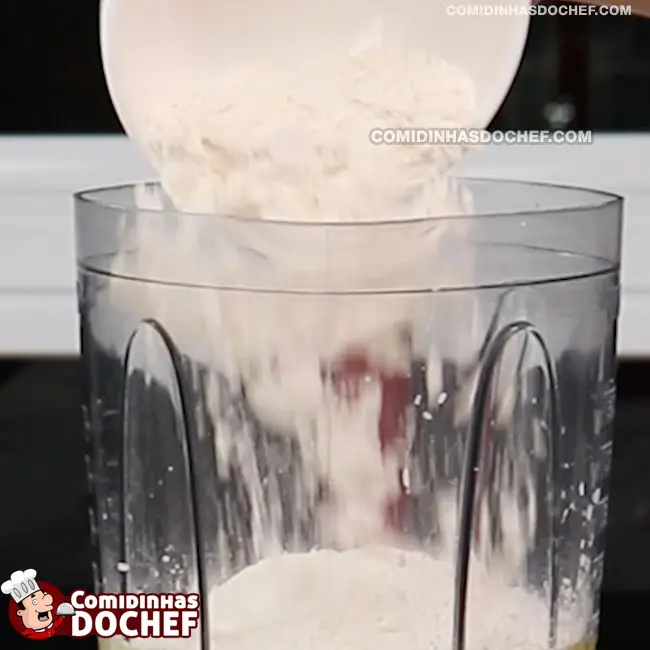 Bolo Queijadinha de Liquidificador - Passo 3