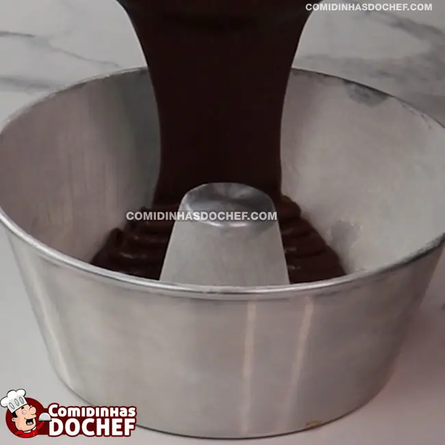 Bolo de Chocolate com Café - Passo 6
