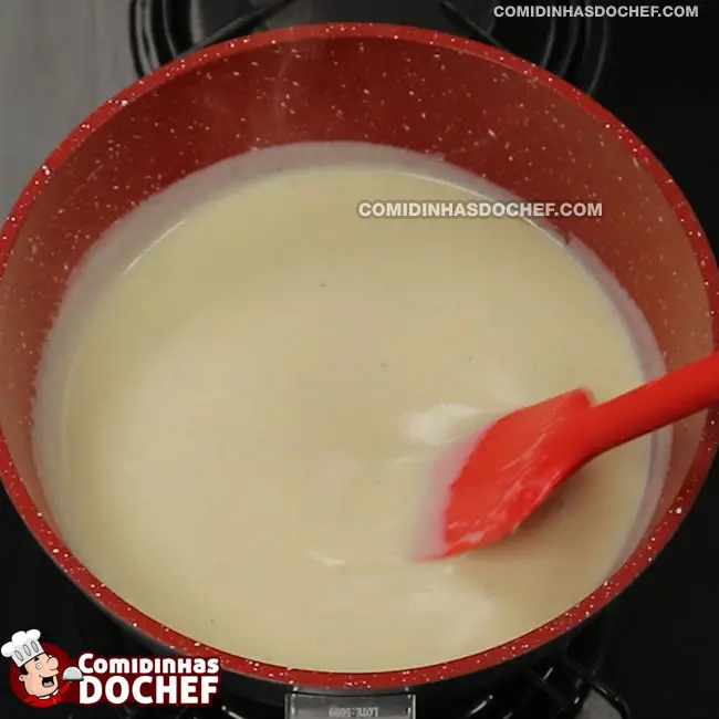 Molho Branco com Queijo - Passo 4