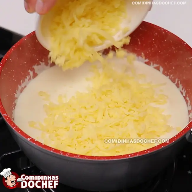 Molho Branco com Queijo - Passo 6
