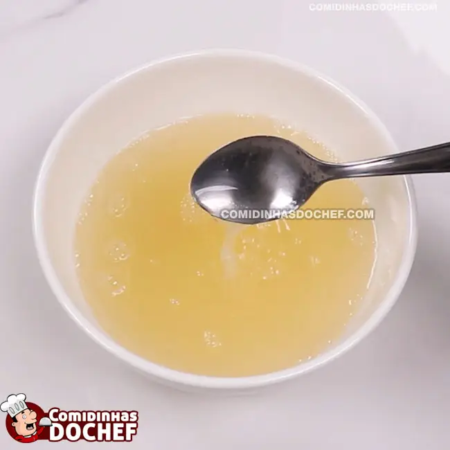 Mousse de Coco com Leite Condensado - Passo 1