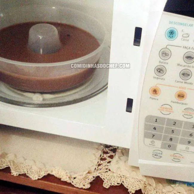 Brigadeirão Microondas - Passo 4