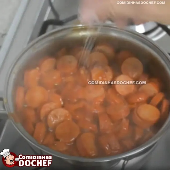 Molho de Salsicha para Macarrão - Passo 5