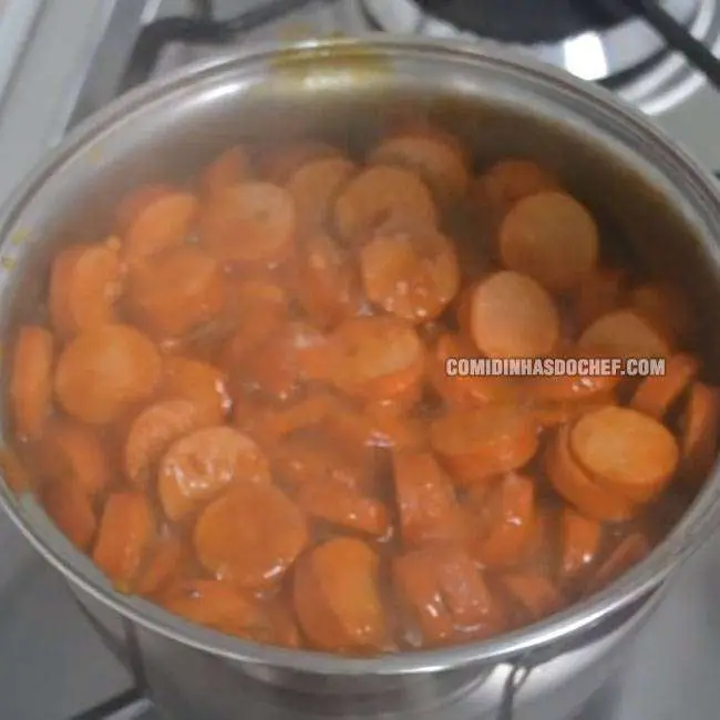 Molho de Salsicha para Macarrão - Passo 6