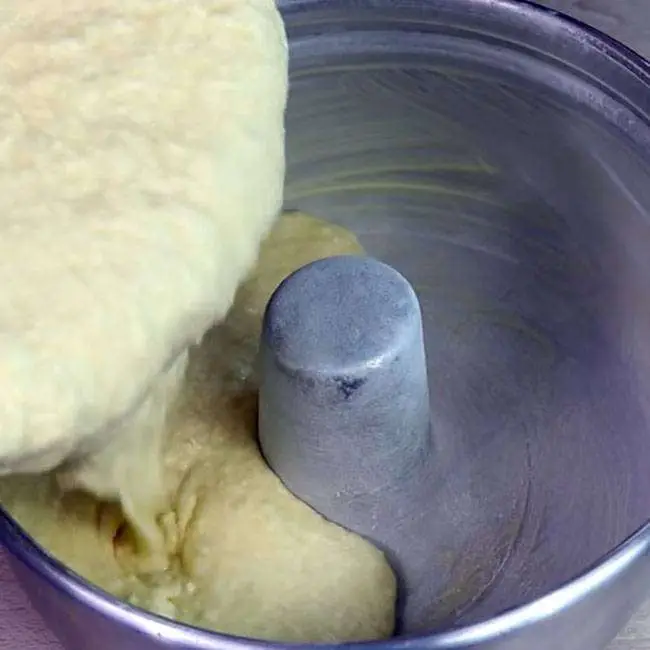 Bolo de Coco Simples - Passo 6