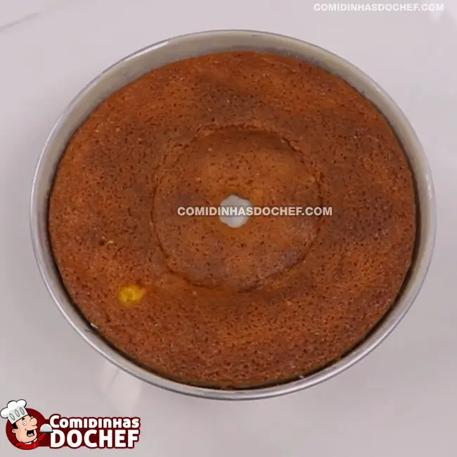 Bolo de Coco Simples - Passo 8